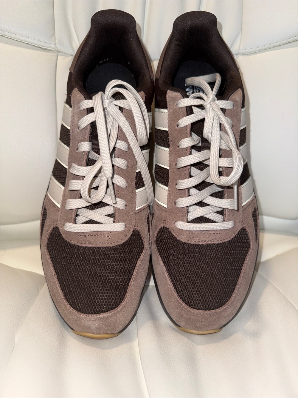 adidas Run 84 Sneakers